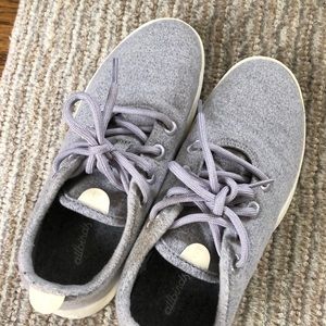 Worn once - ALL BIRDS